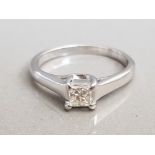 18CT WHITE GOLD PRINCESS CUT DIAMOND SOLITAIRE RING APX .33CT 3.7G SIZE O