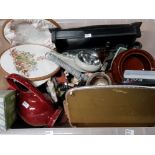 BOX OF MISCELLANEOUS ITEMS INCLUDING POTTERY, PORCELAIN, OLD SPOTTING LAMP ETC