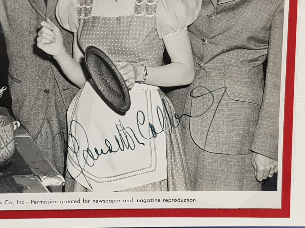 AUTOGRAPH SIGNED BY AMERICAN ACTRESS CLAUDETTE COLBERT ON PUBLICITY PHOTO FROM UNIVERSAL PICTURES - Image 3 of 3