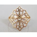 9CT YELLOW GOLD FLOWER PATTERNED RING, 1.5G SIZE N1/2