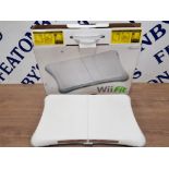 A NINTENDO WIIFIT BALANCE BOARD RVL-021 BOXED