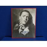 AUTOGRAPH SIGNED RICHARD ATTENBOROUGH 1923-1999 ON VINTAGE PHOTO