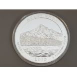 USA SILVER 5 OUNCE 2010 MOUNT HOOD COIN/MEDALLION IN DISPLAY CASE, WITH KEY