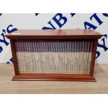 A LA GRAN MUSICA SET OF 33 CLASSICAL MUSIC CDS, HOUSED IN WOODEN DISPLAY