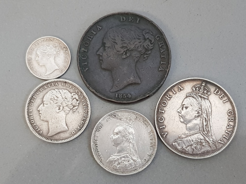 A LOT OF 5 MISCELLANEOUS COINS INCLUDES VICTORIAN SILVER 1839 FOURPENCE, 1887 SHILLING, 1887 - Image 2 of 2