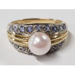 LARGE 9CT GOLD PEARL AND TANZANITE RING SIZE T, 4.9G