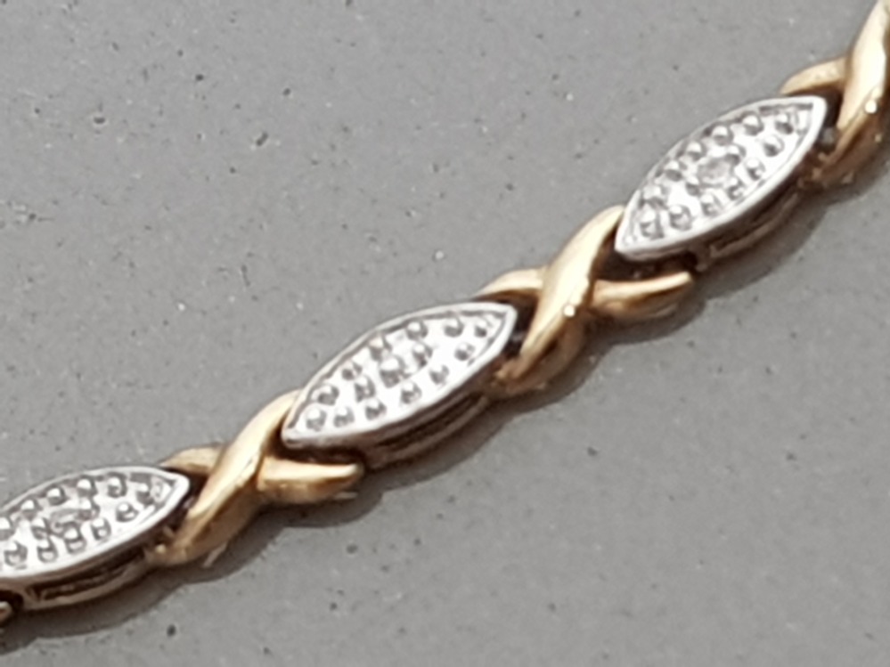 9CT YELLOW GOLD LADIES ORNATE BRACELET, 3.1G