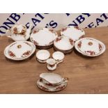 22 PIECES OF ROYAL ALBERT ENGLISH ROSE PATTERNED TEA CHINA