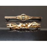 TWO 9CT YELLOW GOLD BROOCHES ONE WITH BLUE STONE AND SEED PEARL BOTH STAMPED 9CT 4.5G GROSS