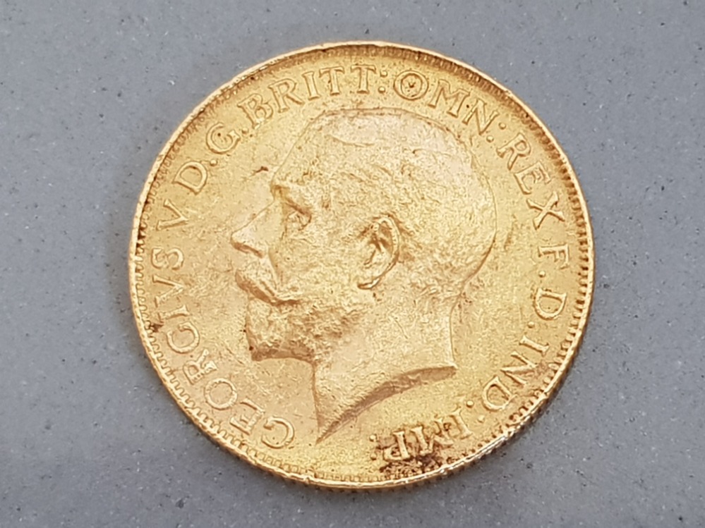 22CT GOLD 1925 FULL SOVEREIGN COIN STRUCK IN SOUTH AFRICA - Image 2 of 2