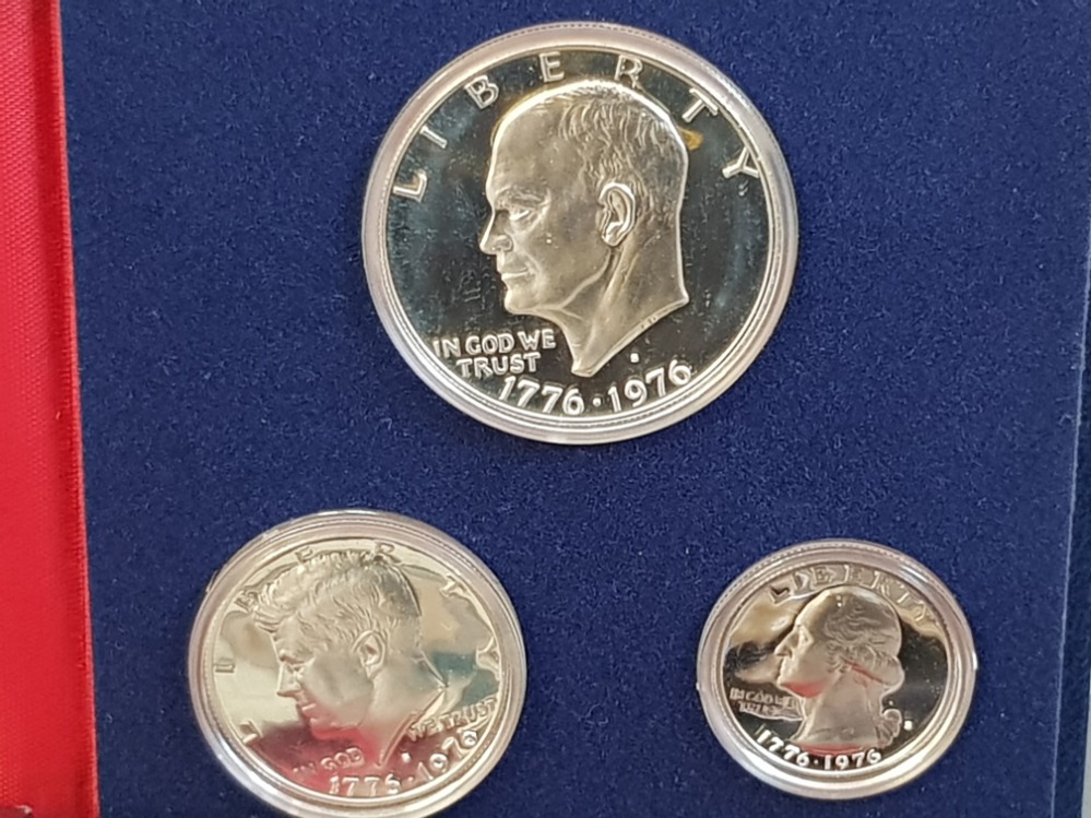 USA SILVER COINS INCLUDES 1976 3 COIN SILVER PROOF SET, 1982 HALF DOLLAR PROOF AND UNCIRCULATED - Image 4 of 4