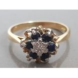 18CT YELLOW GOLD DIAMOND AND SAPPHIRE CLUSTER RING, 3G SIZE I