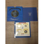 1994 ROYAL MINT FIRST TRIAL STRIKE BICOLOUR £2 COIN SET WITH STAGES OF PRODUCTION INC THE INNER