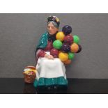 ROYAL DOULTON FIGURINE THE BALLOON SELLER HN 1315