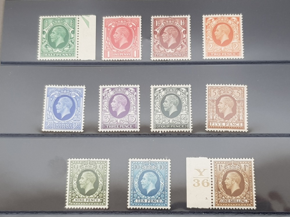 1934 GEORGE V PHOTOGRAVURE SET OF 11 STAMPS, UNMOUNTED MINT