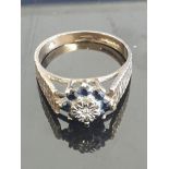 VINTAGE 9CT GOLD DIAMOND AND SAPPHIRE CLUSTER RING SIZE N 2.9GRAMS