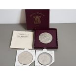 3 COINS INCLUDES 1951 HALFCROWN PROOF, 1951 FESTIVAL OF BRITAIN CROWN BU IN ORIGINAL BOX WITH