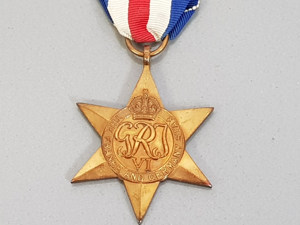 1939-45 FRANCE AND GERMAN STAR ORIGINAL MEDAL, IN NICE CONDITION WITH RIBBON