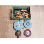 A BOX CONTAINING 4 MEASURING TAPES INC RABONE PLUS ASSORTED TOOLS INC BRADAWLS WOODEN TOOL HANDLES
