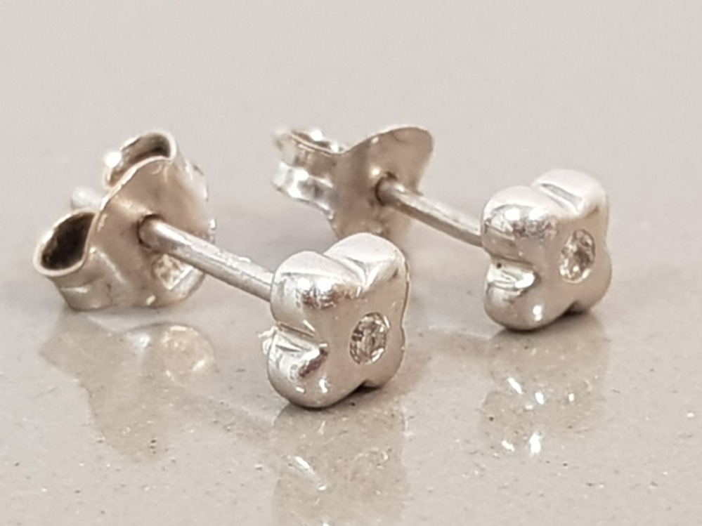 14CT WHITE GOLD DIAMOND STUDS - Image 2 of 2