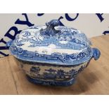 MID 19TH CENTURY BLUE AND WHITE TUREEN WILLOW PATTERN A/F DECORATORS PIECE