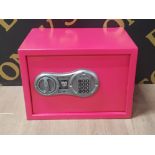 AS NEW SAFE IN PINK WITH COORDINATION AND KEYS