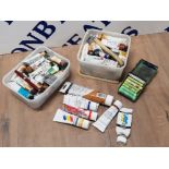BOX OF ARTISTS PAINTS OILS AND PASTELS