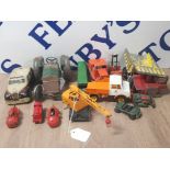 A LOT OF MISCELLANEOUS DIE CAST AND TIN VEHICLES TO INCLUDE DINKY FORKLIFT DINKY MOBILE CRANE ETC