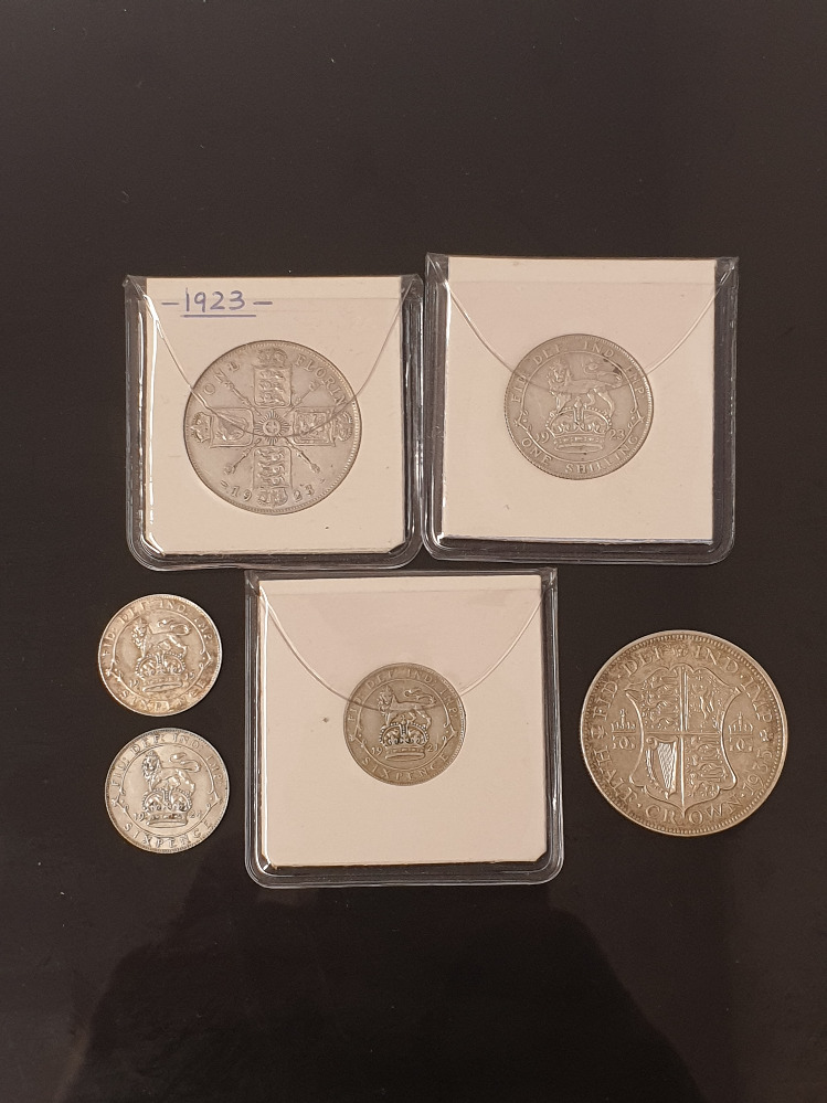 3 GEORGE V SILVER SIXPENCE DATED 1915 1921 AND 1924 ALSO 1923 SHILLING 1923 FLORIN 1935 HALF CROWN