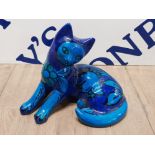 AN ITALIAN POTTERY CAT BY BELLINI NO 693