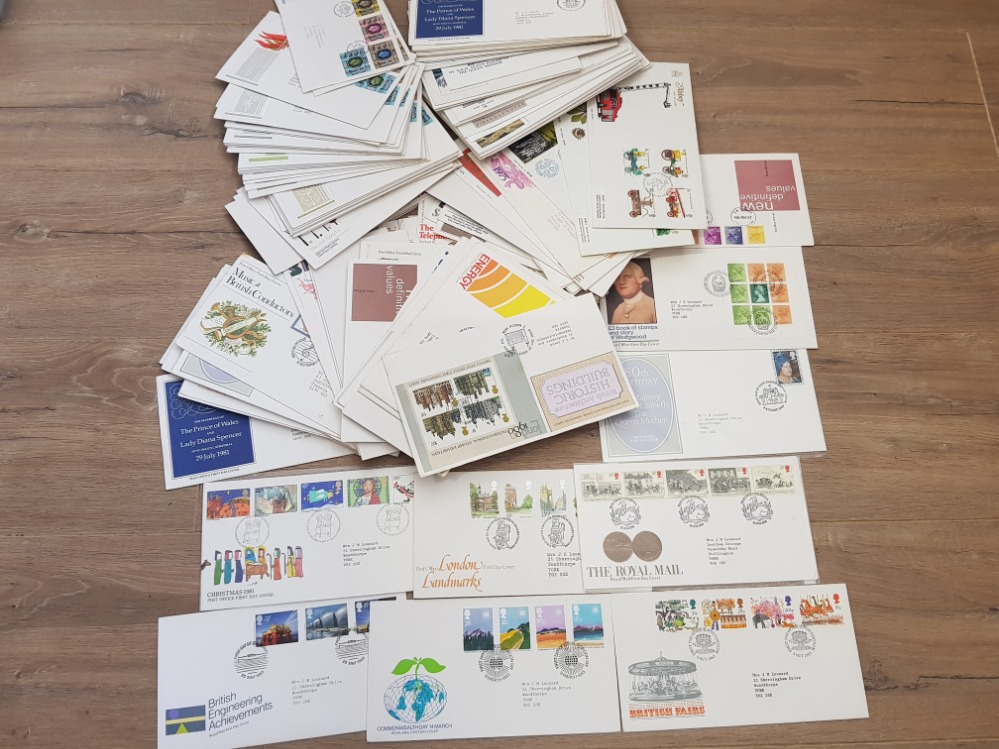 STAMPS GB FDC'S OVER 200 SLIGHT DUPLICATION 1970S-80S ERA MIXED CONDITION