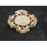 BEAUTIFUL VICTORIAN BROOCH WITH INTRICATE HAIR WORK PATTERN IN VERY GOOD CONDITION, 11.2G