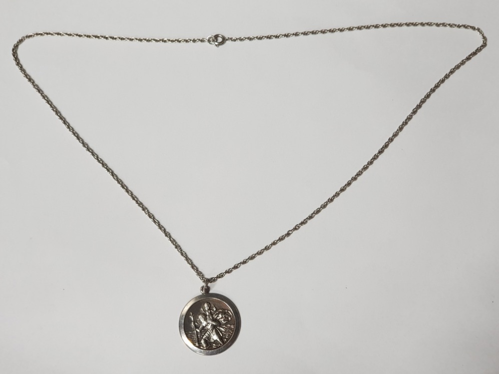 HALLMARKED SILVER ST CHRISTOPHER PENDANT ON CHAIN 17.3G - Image 3 of 3