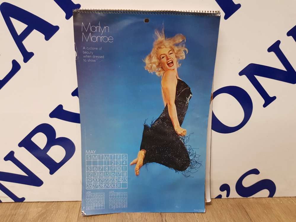 EXTREMEMLY RARE MARILYN MONROE VINTAGE CALENDAR VARIOUS POSES BY PHOTOGRAPHERS ANDRE DE DIENES - Image 2 of 3