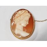 9CT GOLD CAMEO BROOCH 7.7G