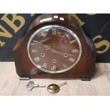 STAINED OAK SMITHS MANTLE CLOCK WITH KEY AND PENDULUM