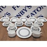 19 PIECES OF ELIZABETHAN CALYPSO CHINA INC CUPS AND SAUCERS