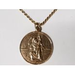 9CT YELLOW GOLD ST CHRISTOPHER PENDANT ON CHAIN