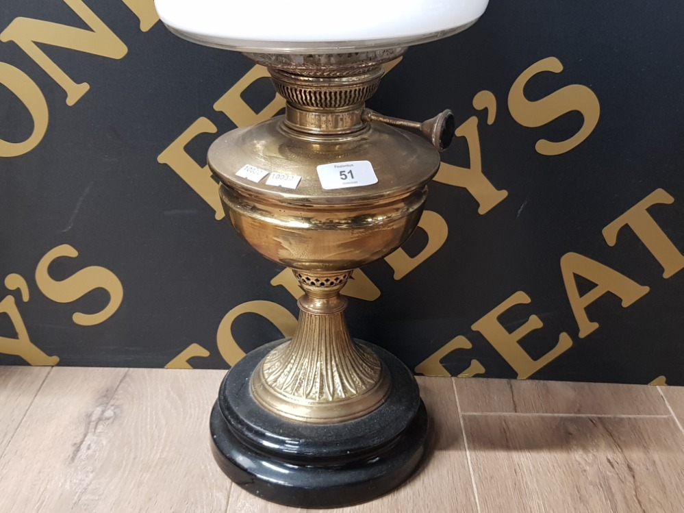 VINTAGE BRASS OIL PARAFFIN LAMP ON BASE WITH CHIMNEY AND WHITE ROUND GLASS SHADE - Image 2 of 3