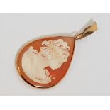 9CT YELLOW GOLD CAMEO PENDANT, 3.6G