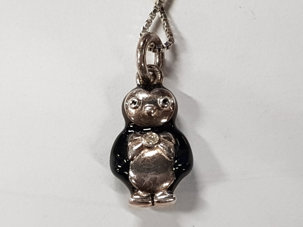 SILVER AND ENAMEL DIAMOND SET PENGUIN PENDANT AND NECKLET, 3.25G GROSS - Image 2 of 2