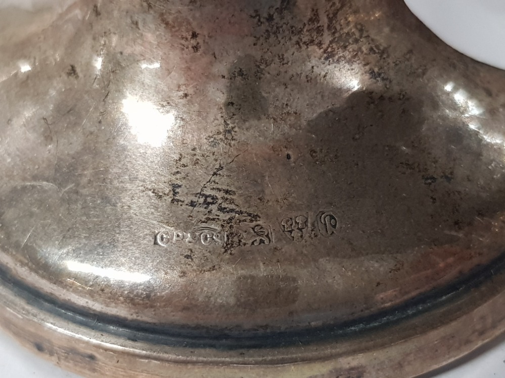 WEIGHTED SILVER BUD VASE AND CANDLESTICK AND AN UNDEDICATED TROPHY DISH BY ALEX CLARK CO LTD 1972 - Image 4 of 5