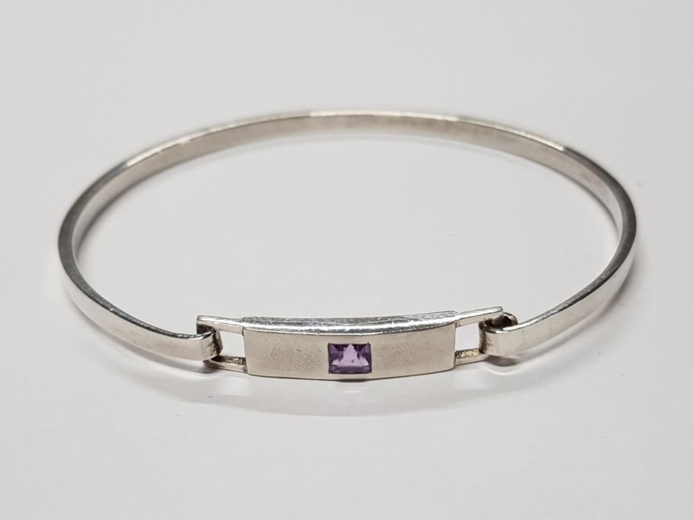 SILVER BANGLE, SET WITH SQUARE AMETHYST 10.2G