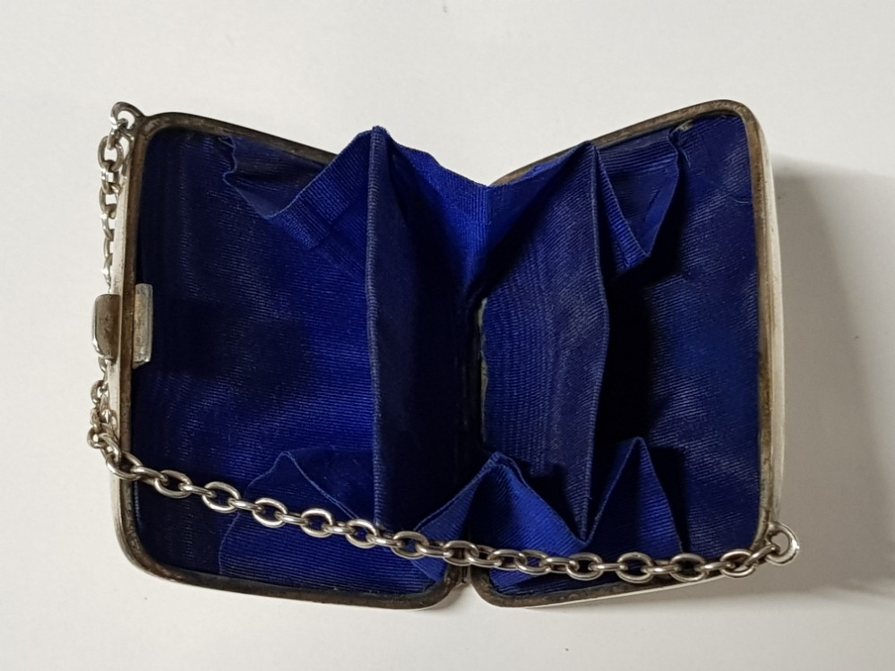 SILVER PURSE ON CHAIN DEDICATED 1907 HALLMARKED FOR BIRMINGHAM 1906, 31.5G - Image 3 of 3