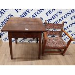 AN EARLY 20TH CENTURY OAK OCCASIONAL TABLE WITH DROP HANDLE 62.5CM WIDE TOGETHER WITH AN