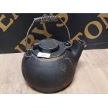 CAST IRON OLD MOUNTAIN KETTLE