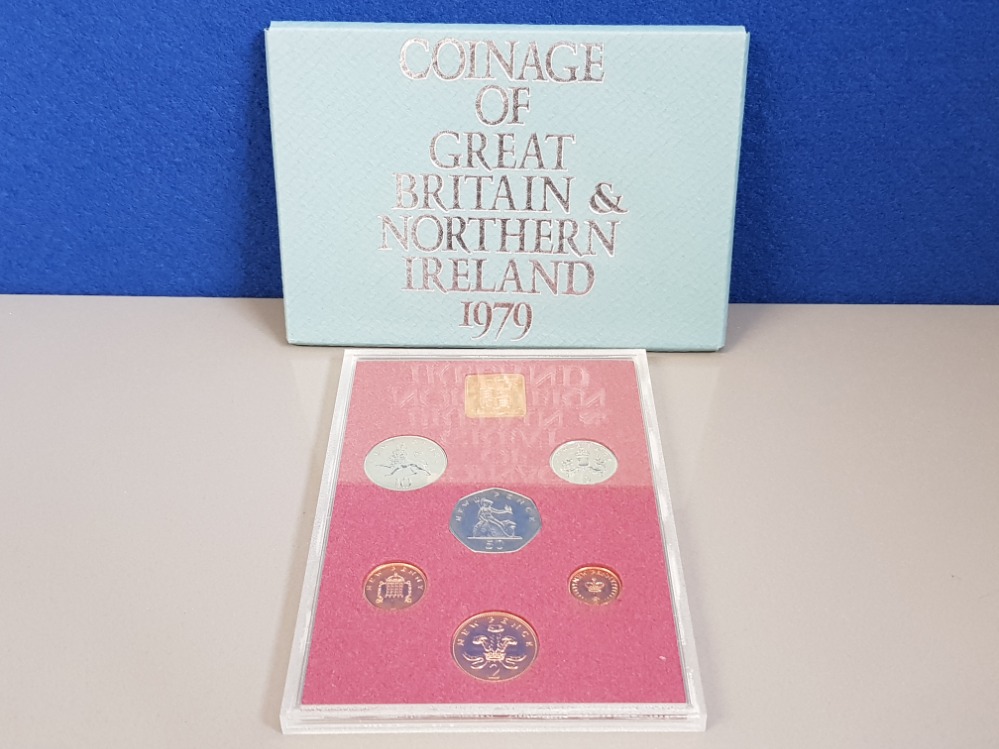 UK ROYAL MINT COINAGE OF GREAT BRITAIN AND NORTHERN IRELAND 1979 PROOF COIN SET, COMPLETE WITH 6 - Image 3 of 3