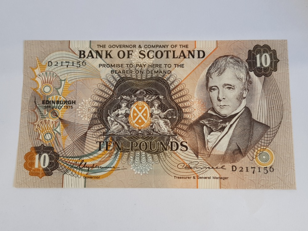 BANK OF SCOTLAND 10 POUNDS BANKNOTE DATED 3-7-1975, SERIES D217156, PICK 113A, ABOUT EF