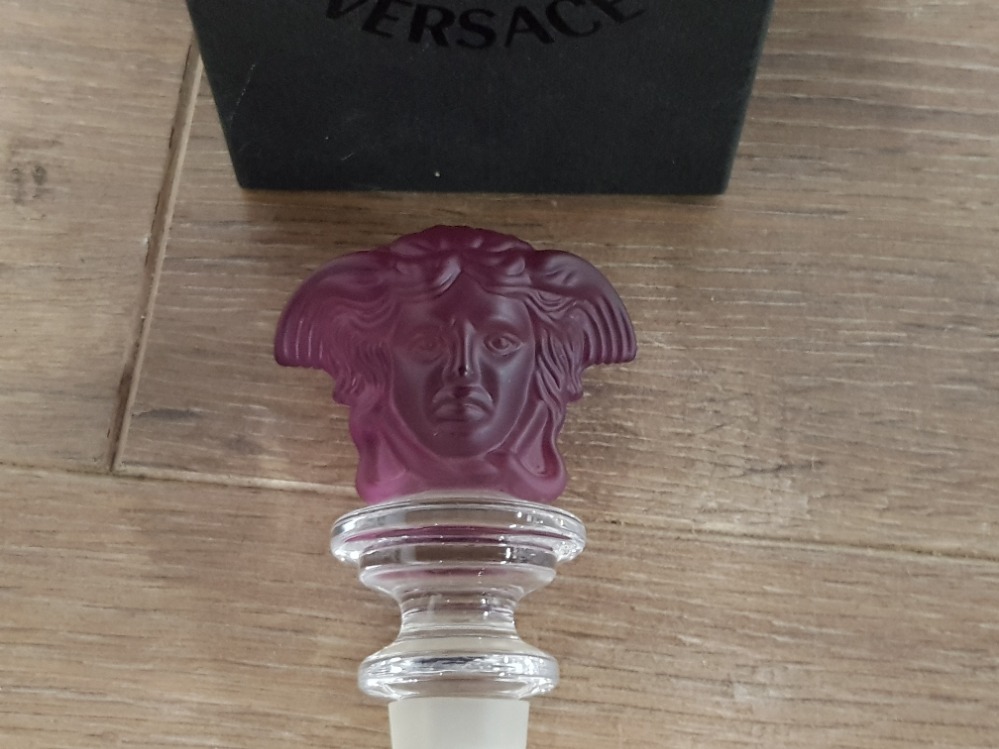 VERSACE FOR ROSENTHAL AN AMETHYST COLOURED GLASS BOTTLE STOPPER IN ORIGINAL BOX - Image 2 of 2