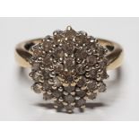 9CT YELLOW GOLD DIAMOND CLUSTER RING, 3.6G GROSS SIZE M